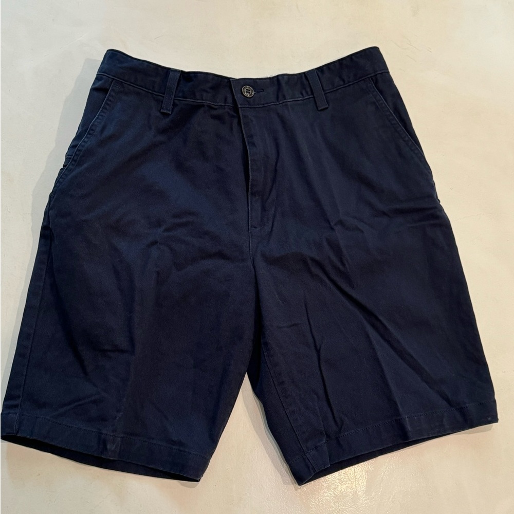 Dockers Men’s navy shorts 30” waist, 9” inseam 5 pockets Excellent condition
